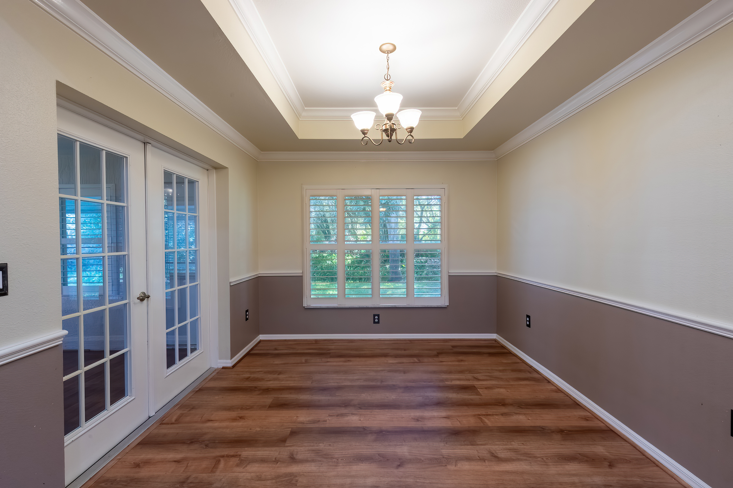 Unstaged living room — before